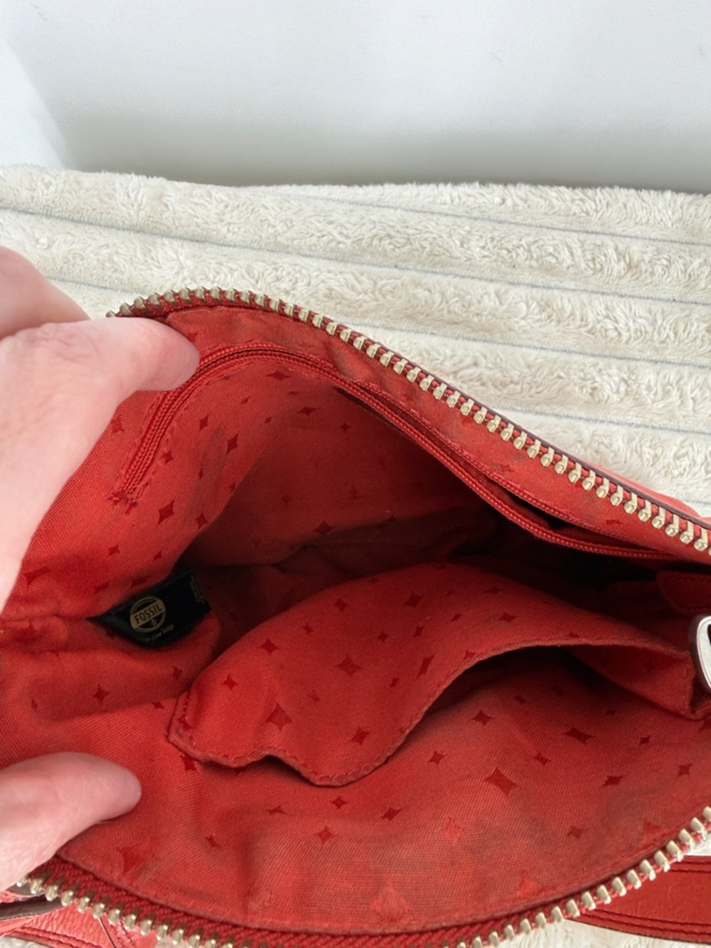 Fossil “Marlow” in Red Leather Crossbody Bag - Picture 10 of 13
